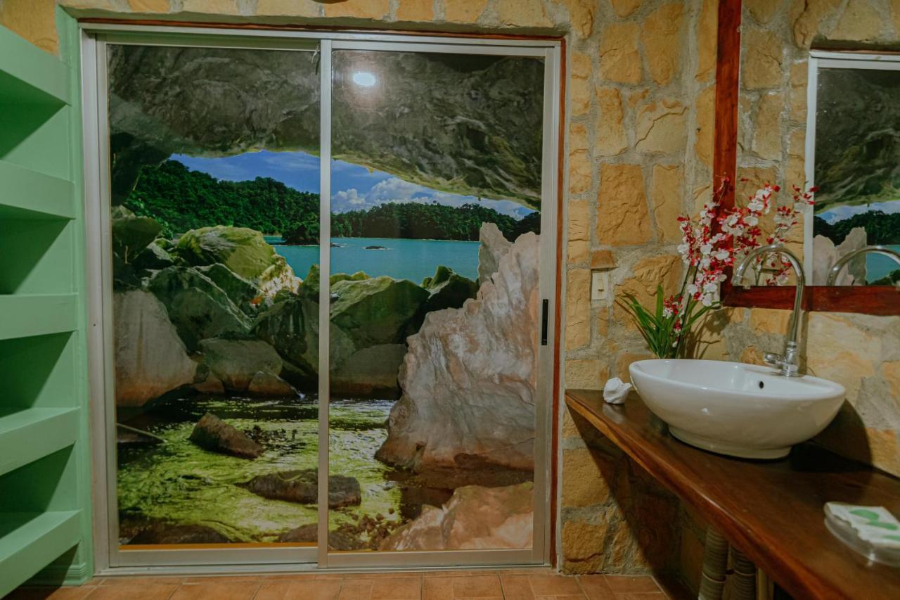 Oasis Diverse Adult Retreat Кепос Екстериор снимка
